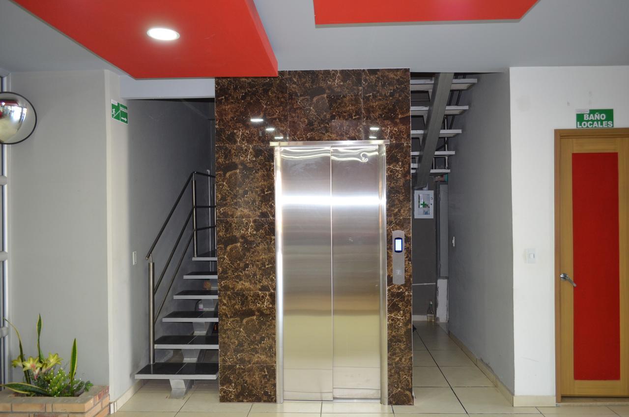 Hotel Confort Ariari Granada  Extérieur photo