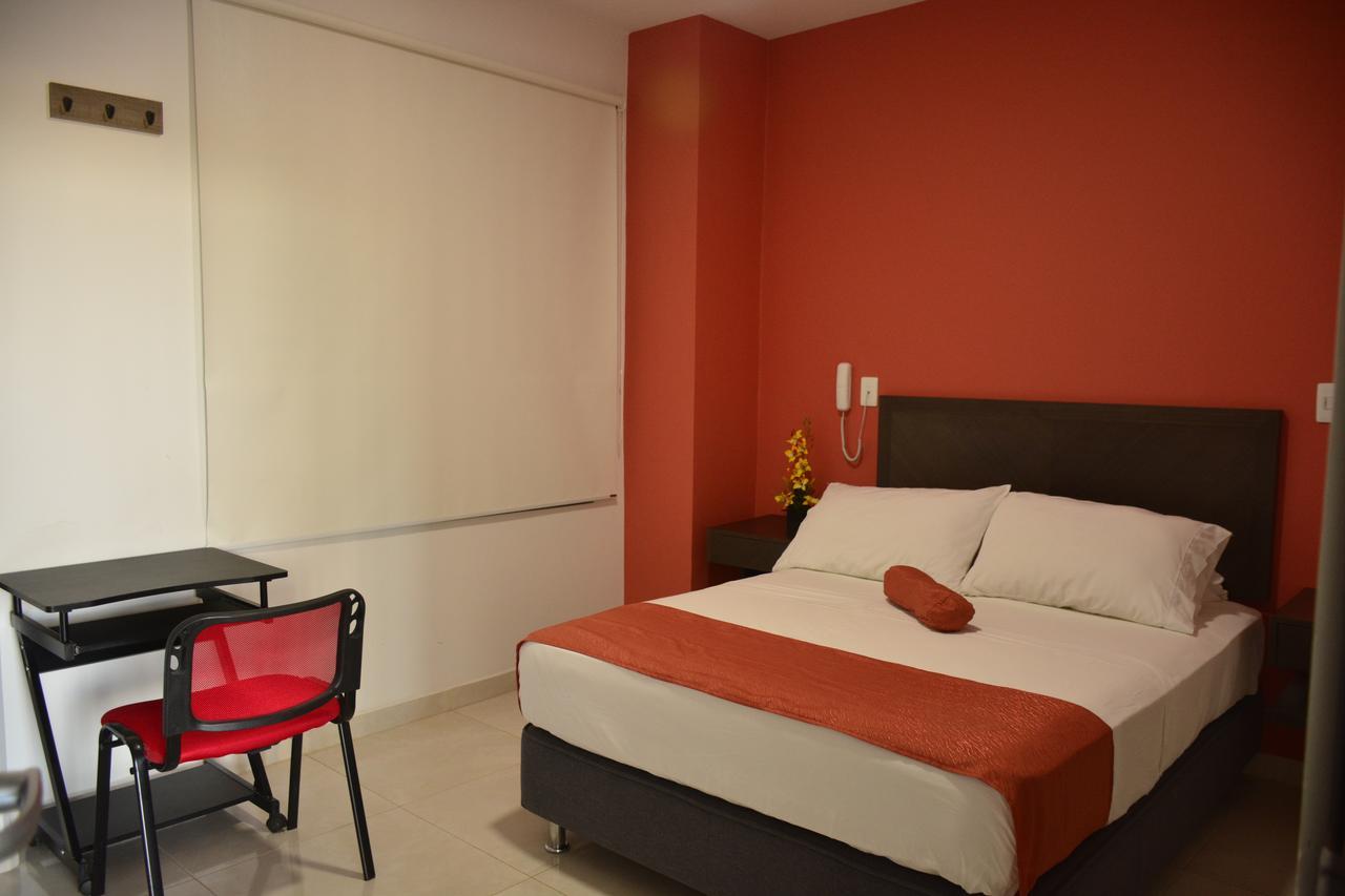 Hotel Confort Ariari Granada  Extérieur photo
