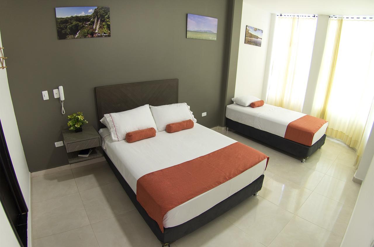 Hotel Confort Ariari Granada  Extérieur photo